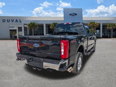 Used 2024 Ford F250 XLT image 3