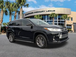 Used 2019 Toyota Highlander XLE AWD/4WD video 2