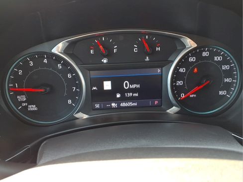 Used 2022 Chevrolet Equinox RS w/ RS Leather Package FWD image 16