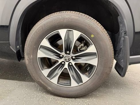 Certified 2025 Toyota Highlander XLE AWD/4WD image 20