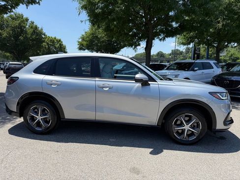 Used 2025 Honda HR-V EX-L image 11