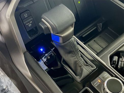 Used 2024 Toyota Tundra Limited image 16