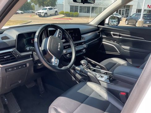 Used 2025 Kia Telluride S AWD/4WD image 24