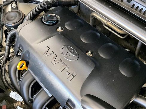 Used 2016 Toyota Yaris L image 38