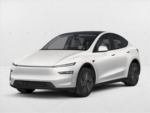 Used 2026 Tesla Model Y AWD image 1