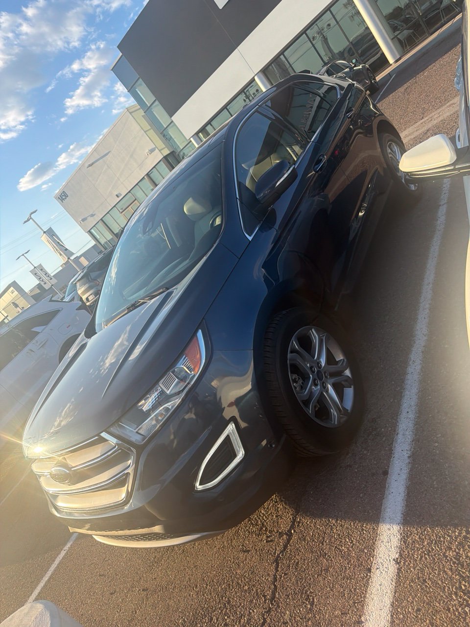 Used 2017 Ford Edge Titanium w/ Equipment Group 302A FWD image 4