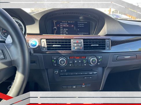 Used 2013 BMW M3 Coupe image 30