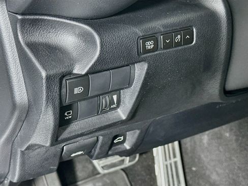 Used 2023 Lexus IS 350 F Sport w/ Navigation Package RWD image 17