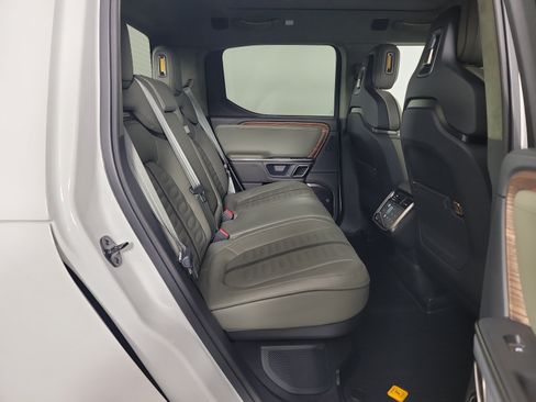 Used 2024 Rivian R1T Adventure AWD/4WD image 22