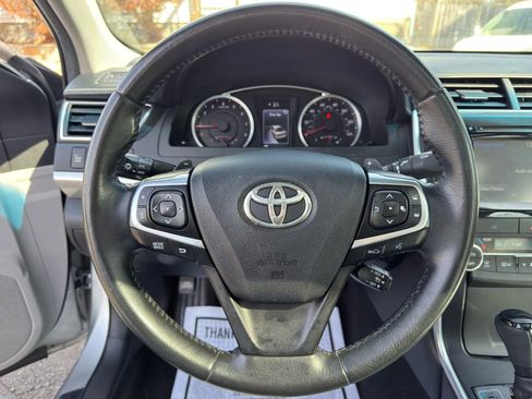 Used 2015 Toyota Camry XSE w/ Advanced Technology Package image 26