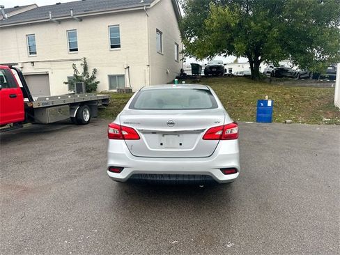 Used 2017 Nissan Sentra SV image 4