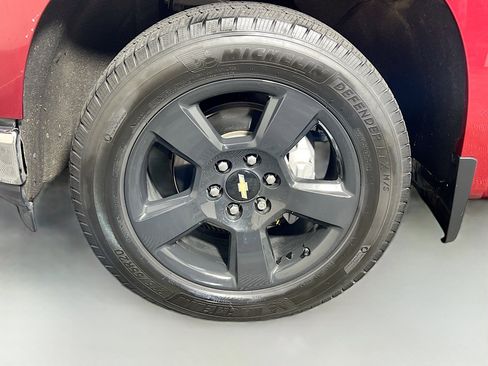Used 2020 Chevrolet Silverado 1500 LT w/ All-Star Edition RWD image 13