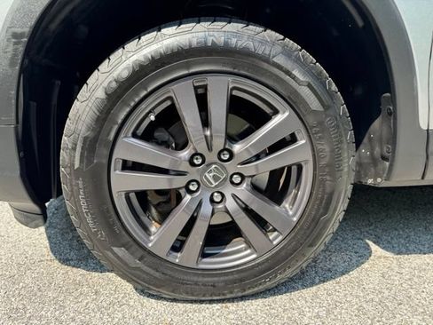 Used 2018 Honda Ridgeline Sport image 2