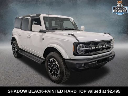 Used 2025 Ford Bronco Outer Banks AWD/4WD image 3