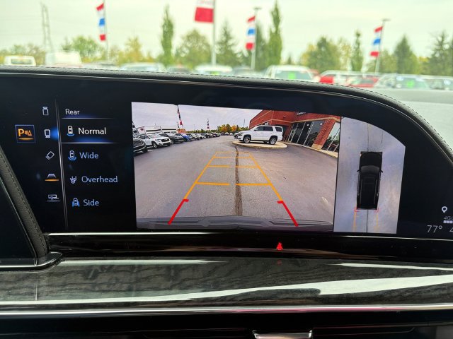 Certified 2024 Cadillac Escalade Premium Luxury w/ LPO, Floor Liner Package AWD/4WD image 31