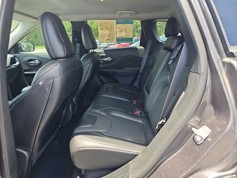 Used 2023 Jeep Cherokee Altitude Lux AWD/4WD image 14