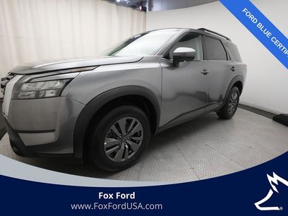 Used 2024 Nissan Pathfinder SV