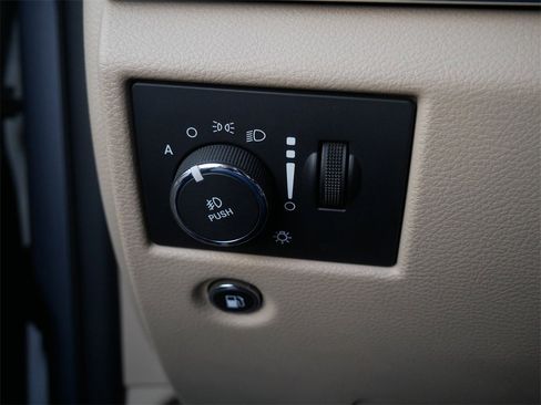 Used 2017 Jeep Grand Cherokee Limited w/ Trailer Tow Group IV image 52