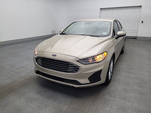 Used 2019 Ford Fusion SE image 15