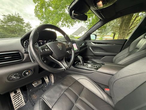 Used 2022 Maserati Levante Modena AWD/4WD image 26