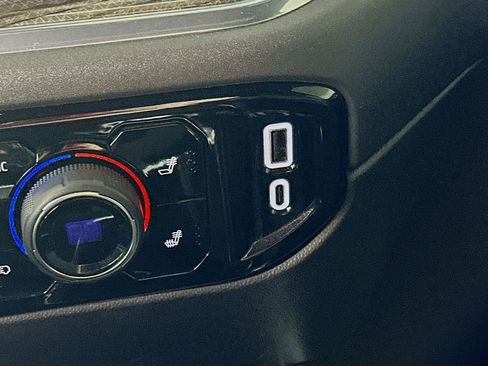 Used 2024 Chevrolet Silverado 1500 LT Trail Boss w/ Protection Package image 31