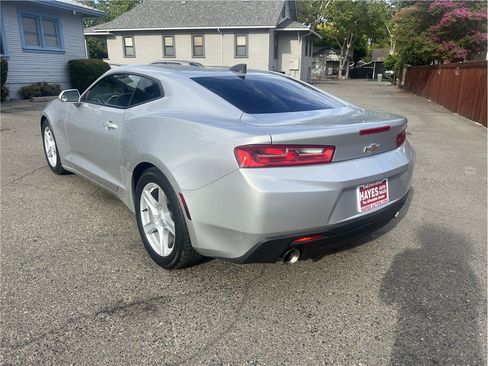 Used 2016 Chevrolet Camaro LT RWD image 5