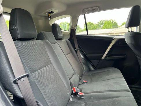 Used 2017 Toyota RAV4 LE w/ All Weather Liner Package FWD image 19