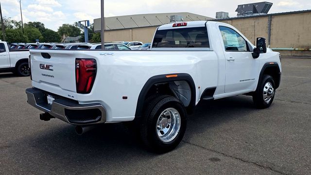 New 2026 GMC Sierra 3500 SLE AWD/4WD image 9