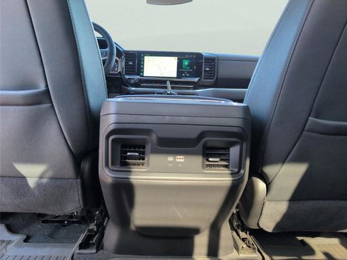 Used 2025 Chevrolet Silverado 1500 LT Trail Boss w/ Convenience Package II image 29