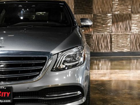 Used 2018 Mercedes-Benz S 560 4MATIC Sedan image 43