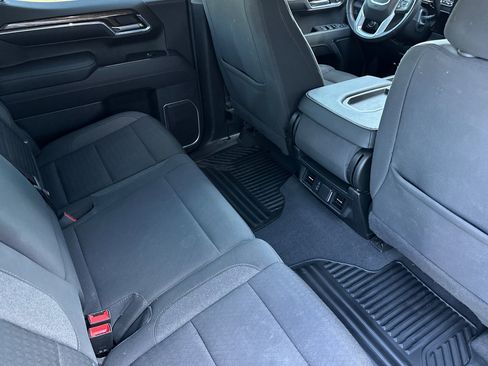 Used 2023 GMC Sierra 1500 Elevation image 17