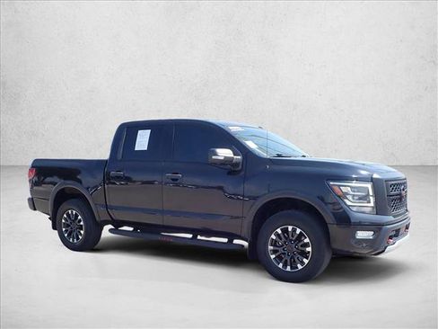 Used 2020 Nissan Titan PRO-4X w/ Pro-4x Convenience Package AWD/4WD image 6