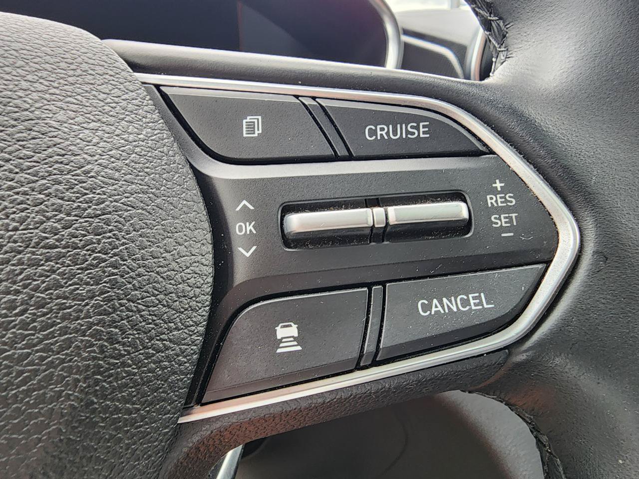 Used 2020 Hyundai Santa Fe Limited FWD image 22