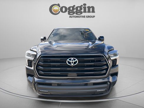 Used 2024 Toyota Sequoia 4WD image 17