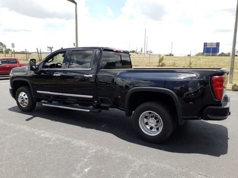 Used 2025 Chevrolet Silverado 3500 High Country w/ High Country Premium Package AWD/4WD image 7