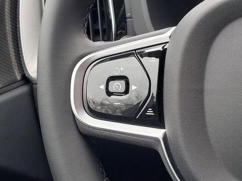 New 2026 Volvo XC60 B5 Ultra w/ Protection Package Premier AWD/4WD image 18