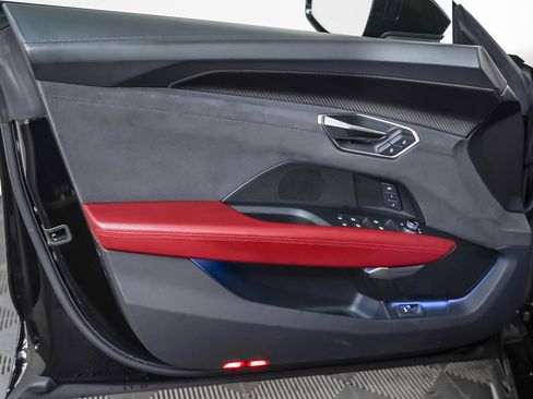 Used 2024 Audi e-tron GT Premium Plus image 23