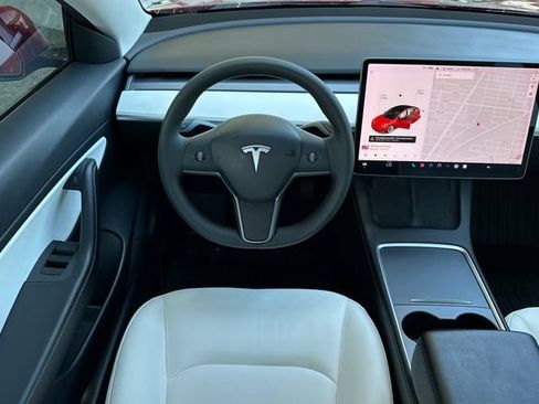Used 2021 Tesla Model 3 Standard Range Plus RWD image 18