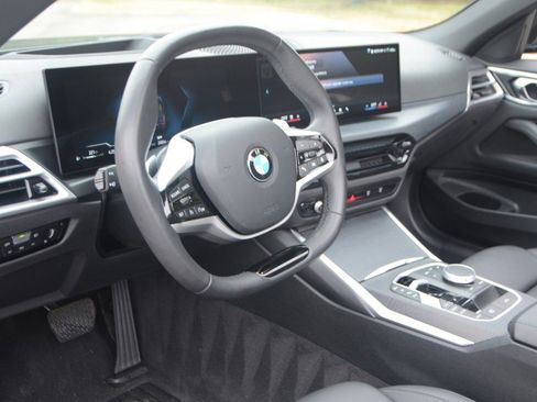 Used 2025 BMW 430i xDrive Convertible w/ Premium Package image 4