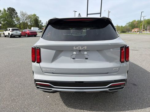 Used 2023 Kia Sorento SX image 7