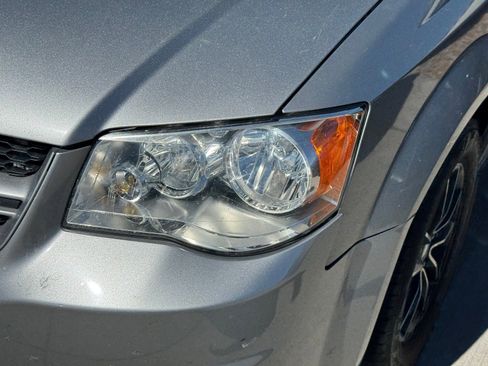 Used 2018 Dodge Grand Caravan GT image 6