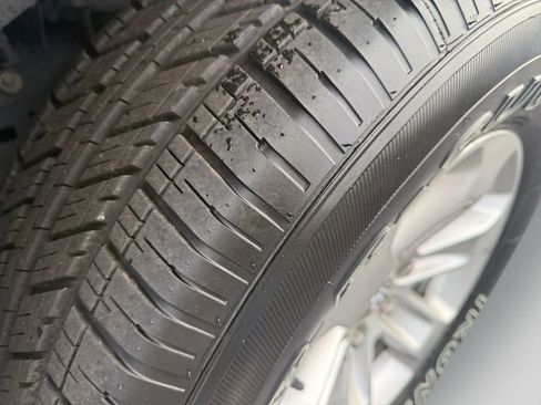 Certified 2024 RAM 1500 Laramie image 19