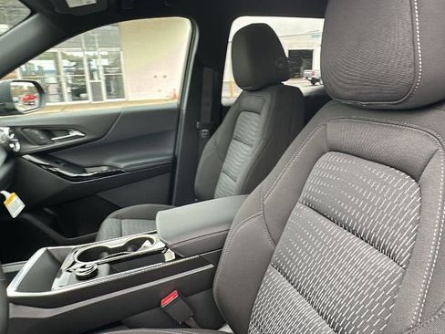 New 2026 Chevrolet Equinox LT image 12