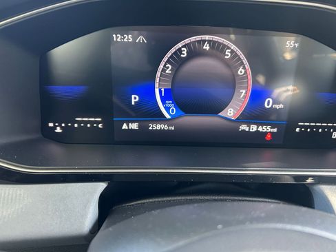 Used 2025 Volkswagen Jetta SE image 9