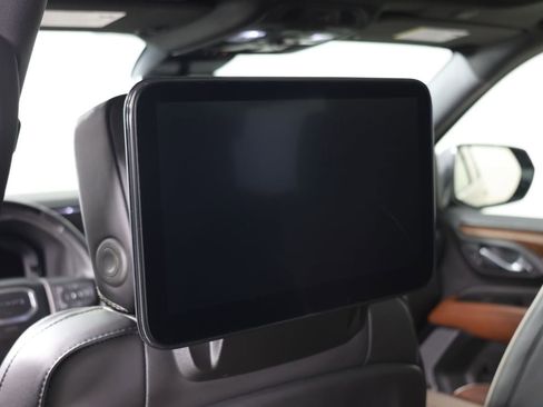 Used 2024 GMC Yukon Denali Ultimate w/ LPO, Floor Liner Package AWD/4WD image 34