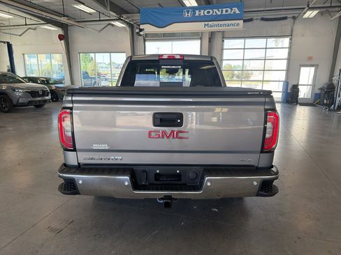 Used 2017 GMC Sierra 1500 SLT AWD/4WD image 4