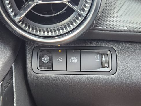 New 2027 Chevrolet Equinox LT w/ Convenience Package II FWD image 22