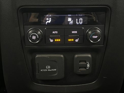 Used 2020 Buick Enclave Premium w/ Surround and Sites Package FWD image 6