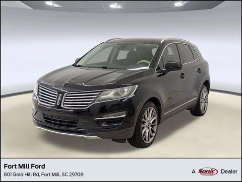 Used 2017 Lincoln MKC Reserve image 1