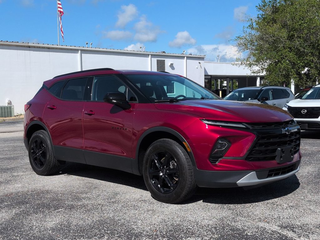 Used 2023 Chevrolet Blazer LT w/ Convenience Package AWD/4WD image 2
